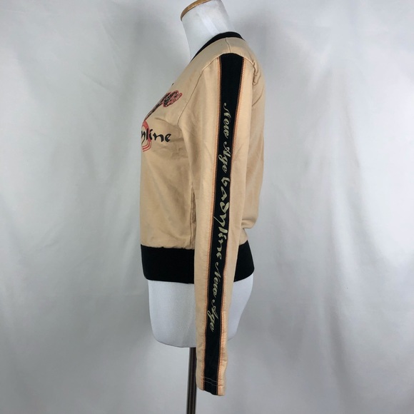 Body Line v-neck top - Picture 3 of 7